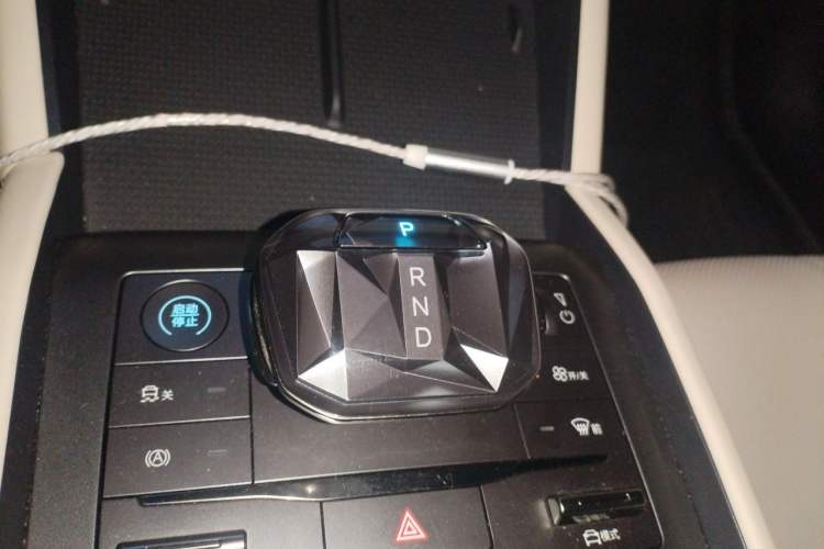 Used BYD Qin L 2024 DM-i 80KM Beyond Model Gear Lever