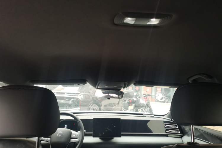 Used BYD Qin L 2024 DM-i 80KM Leading Model Headliner