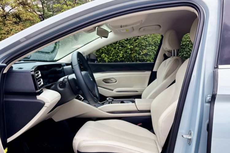 Used BYD Qin L 2024 DM-i 80KM Leading Model Interior 7