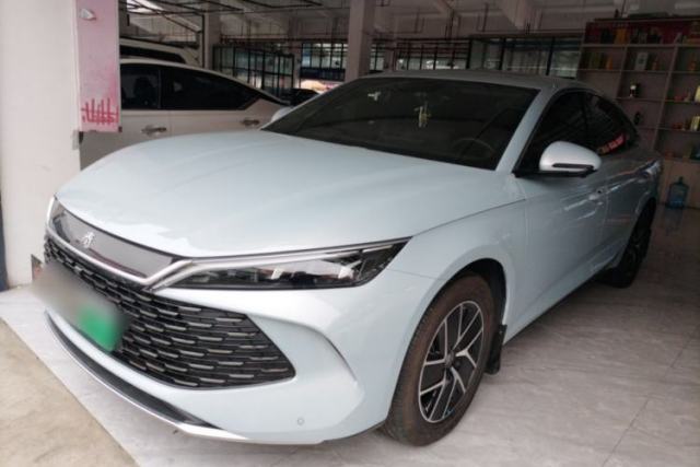 BYD Qin L 2024 DM-i 120KM Leading Model usado