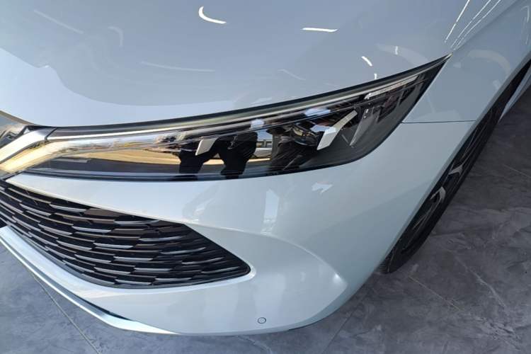 Used BYD Qin L 2024 DM-i 80KM Beyond Model Left Front Headlight