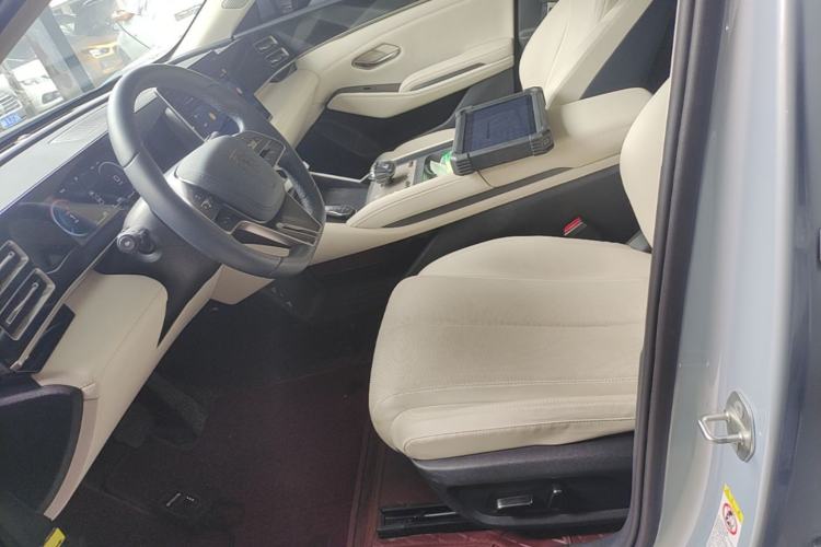 Used BYD Qin L 2024 DM-i 80KM Beyond Model Left Front Seat