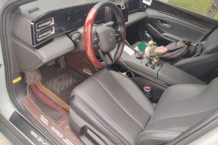 Used BYD Qin L 2024 DM-i 80KM Leading Model Left Front Seat