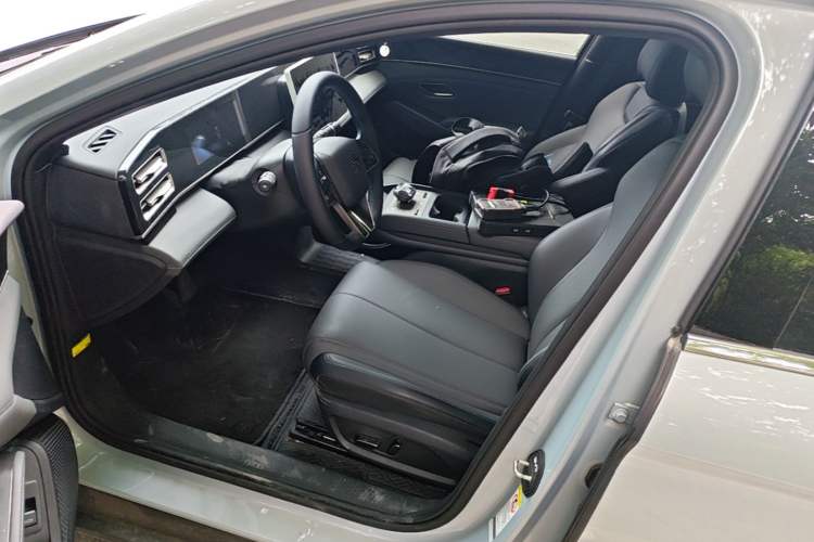 Used BYD Qin L 2024 DM-i 80KM Beyond Model Left Front Seat