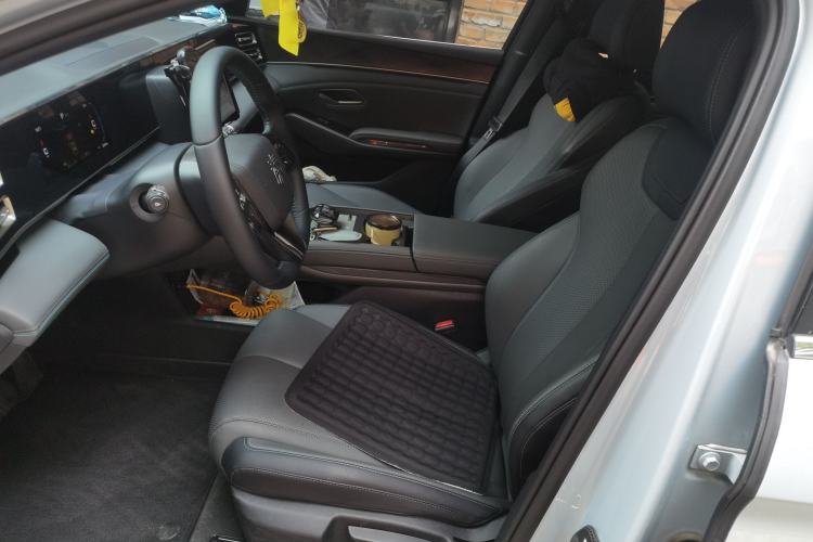Used BYD Qin L 2024 DM-i 80KM Leading Model Left Front Seat