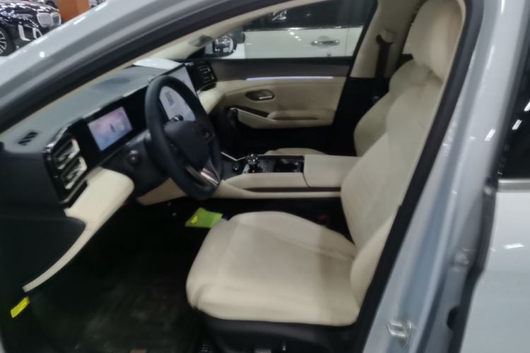 Used BYD Qin L 2024 DM-i 120KM Excellence Model Left Front Seat