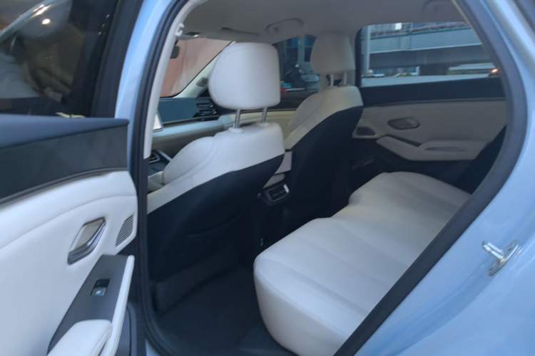 Used BYD Qin L 2024 DM-i 80KM Beyond Model Left Rear Seat