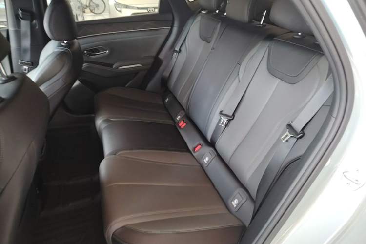 Used BYD Qin L 2024 DM-i 80KM Beyond Model Left Rear Seat