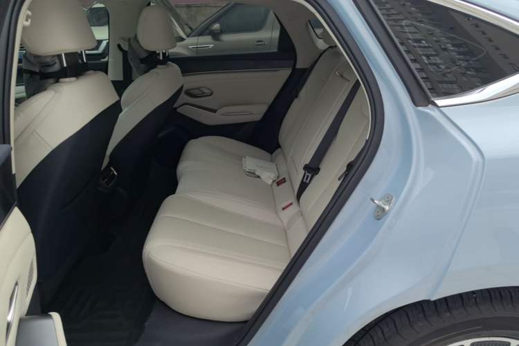Used BYD Qin L 2024 DM-i 120KM Beyond Model Left Rear Seat