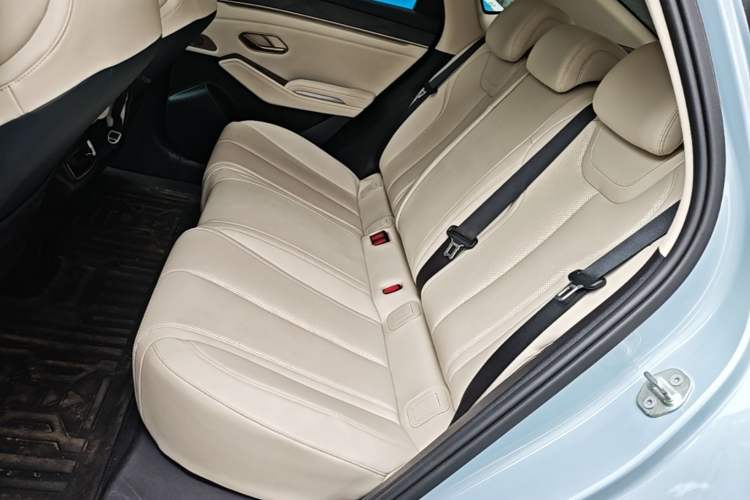 Used BYD Qin L 2024 DM-i 120KM Leading Model Left Rear Seat