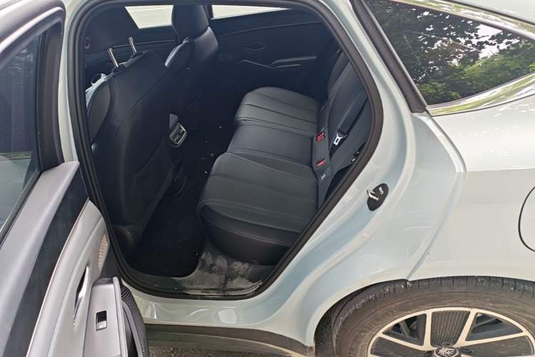 Used BYD Qin L 2024 DM-i 80KM Beyond Model Left Rear Seat