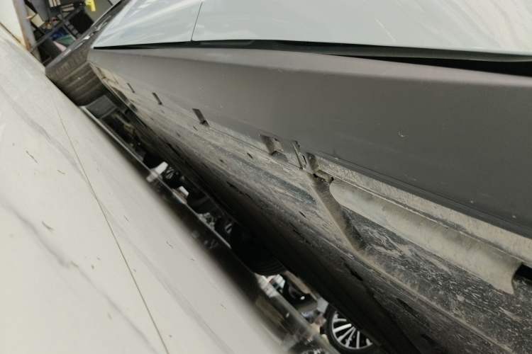 Used BYD Qin L 2024 DM-i 120KM Beyond Model Left Side Sill