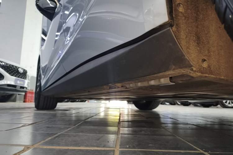 Used BYD Qin L 2024 DM-i 80KM Beyond Model Left Side Sill