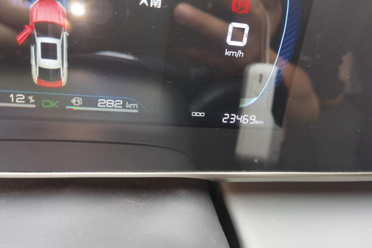 Used BYD Qin L 2024 DM-i 80KM Leading Model Odometer Close Up