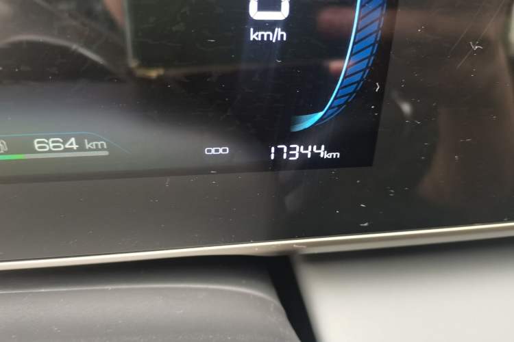 Used BYD Qin L 2024 DM-i 80KM Leading Model Odometer Close Up
