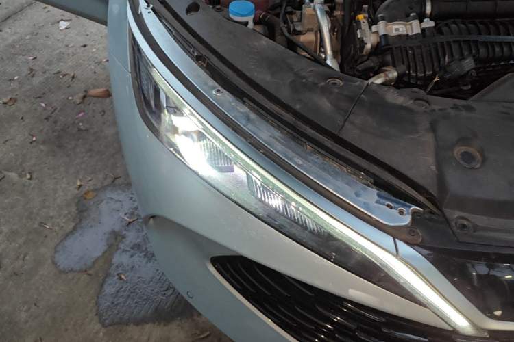 Used BYD Qin L 2024 DM-i 120KM Excellence Model Right Front Headlight