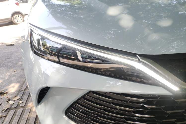 Used BYD Qin L 2024 DM-i 120KM Excellence Model Right Front Headlight