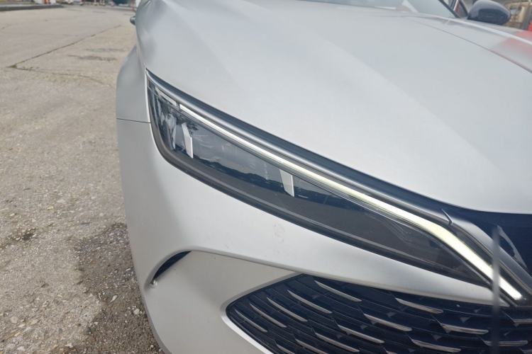 Used BYD Qin L 2024 DM-i 80KM Beyond Model Right Front Headlight