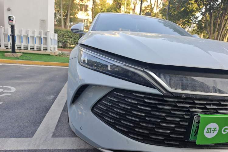 Used BYD Qin L 2024 DM-i 80KM Beyond Model Right Front Headlight