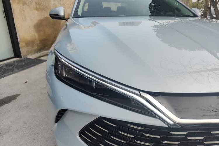 Used BYD Qin L 2024 DM-i 80KM Beyond Model Right Front Headlight