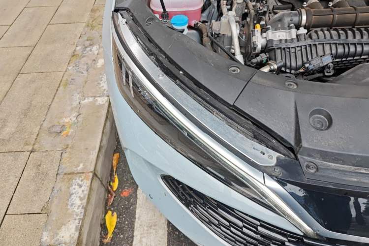 Used BYD Qin L 2024 DM-i 80KM Beyond Model Right Front Headlight