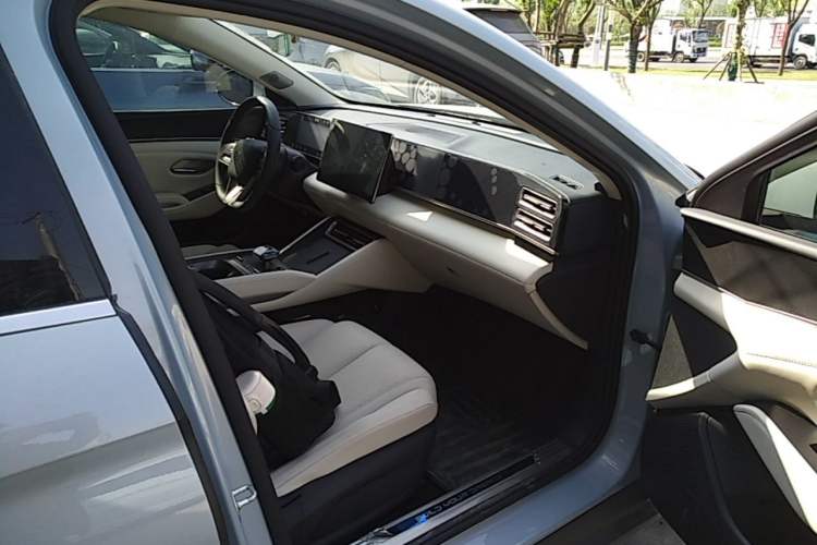 Used BYD Qin L 2024 DM-i 80KM Beyond Model Right Front Seat