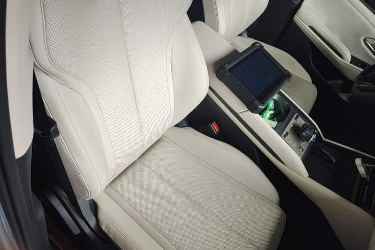 Used BYD Qin L 2024 DM-i 80KM Beyond Model Right Front Seat