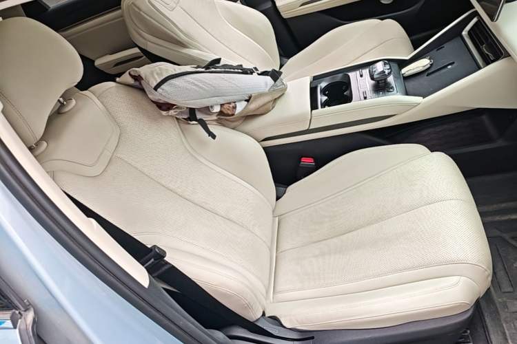 Used BYD Qin L 2024 DM-i 120KM Leading Model Right Front Seat