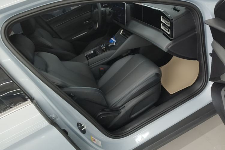 Used BYD Qin L 2024 DM-i 80KM Beyond Model Right Front Seat