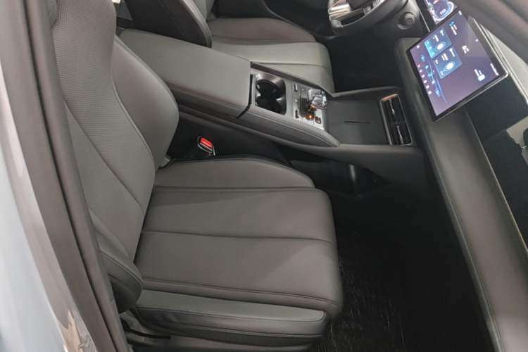Used BYD Qin L 2024 DM-i 80KM Beyond Model Right Front Seat