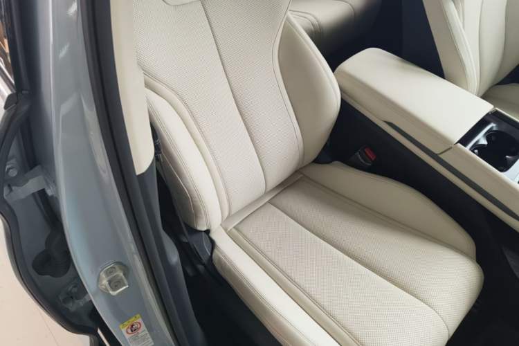 Used BYD Qin L 2024 DM-i 80KM Beyond Model Right Front Seat