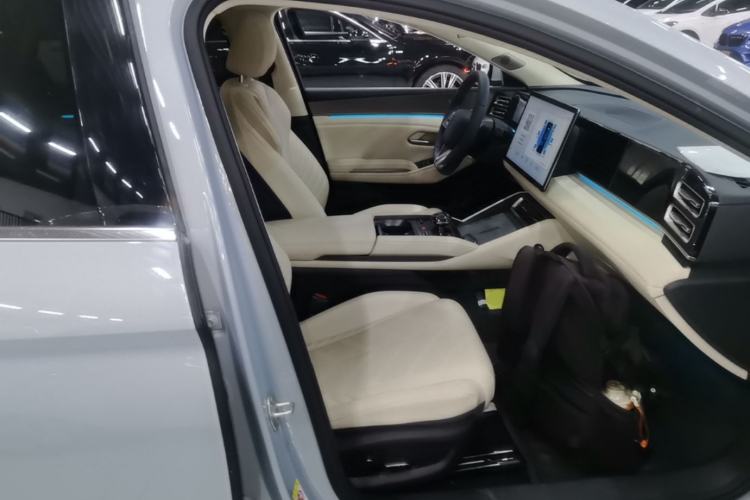 Used BYD Qin L 2024 DM-i 120KM Excellence Model Right Front Seat