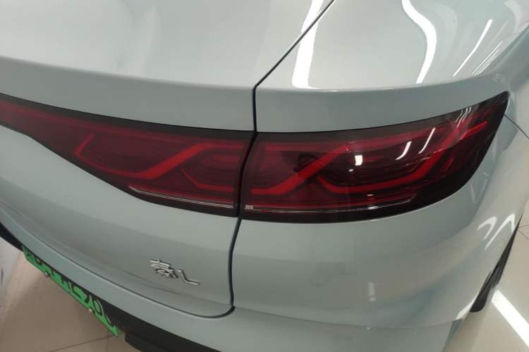 Used BYD Qin L 2024 DM-i 120KM Beyond Model Right Rear Taillight