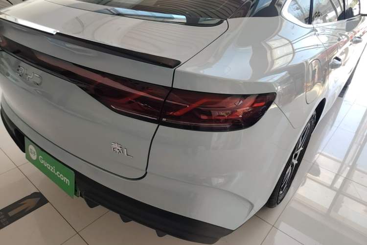 Used BYD Qin L 2024 DM-i 80KM Beyond Model Right Rear Taillight
