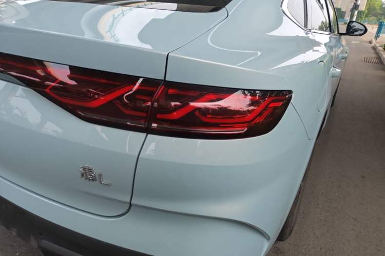 Used BYD Qin L 2024 DM-i 120KM Beyond Model Right Rear Taillight