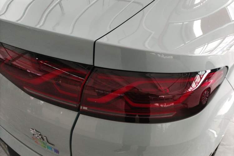 Used BYD Qin L 2024 DM-i 120KM Leading Model Right Rear Taillight