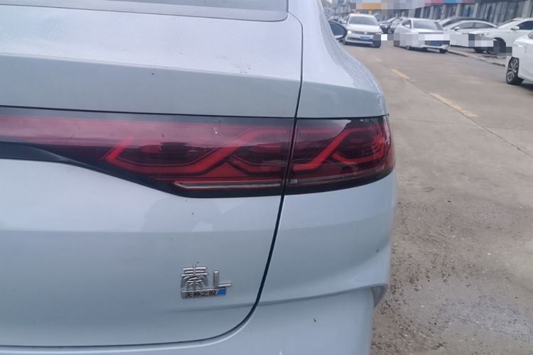 Used BYD Qin L 2024 DM-i 120KM Leading Model Right Rear Taillight