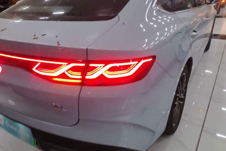 Used BYD Qin L 2024 DM-i 120KM Excellence Model Right Rear Taillight