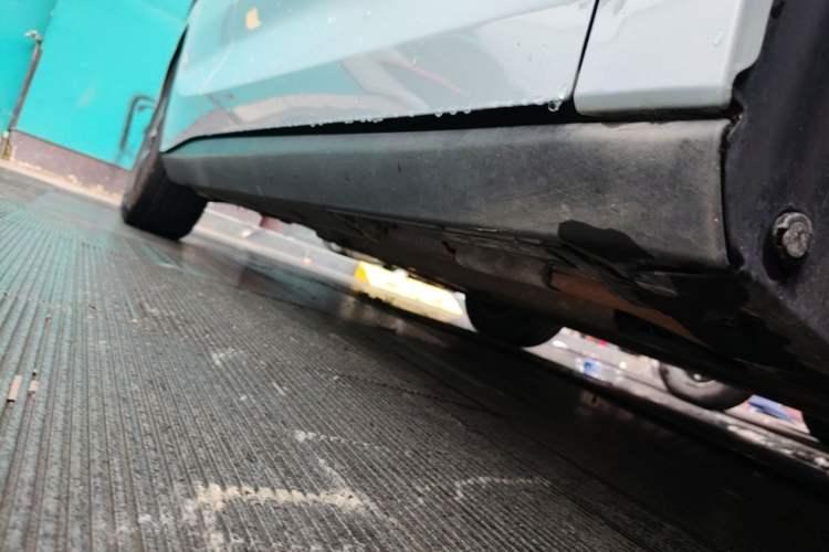 Used BYD Qin L 2024 DM-i 80KM Beyond Model Right Side Sill