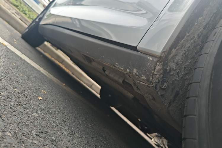 Used BYD Qin L 2024 DM-i 120KM Beyond Model Right Side Sill
