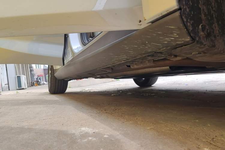 Used BYD Qin L 2024 DM-i 80KM Beyond Model Right Side Sill