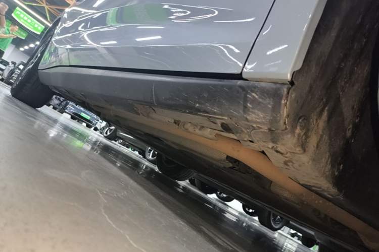 Used BYD Qin L 2024 DM-i 80KM Beyond Model Right Side Sill
