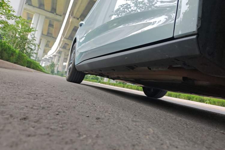Used BYD Qin L 2024 DM-i 120KM Beyond Model Right Side Sill