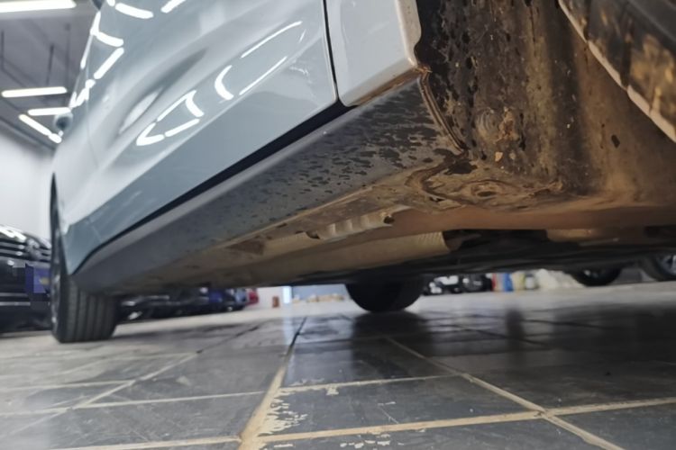 Used BYD Qin L 2024 DM-i 80KM Beyond Model Right Side Sill
