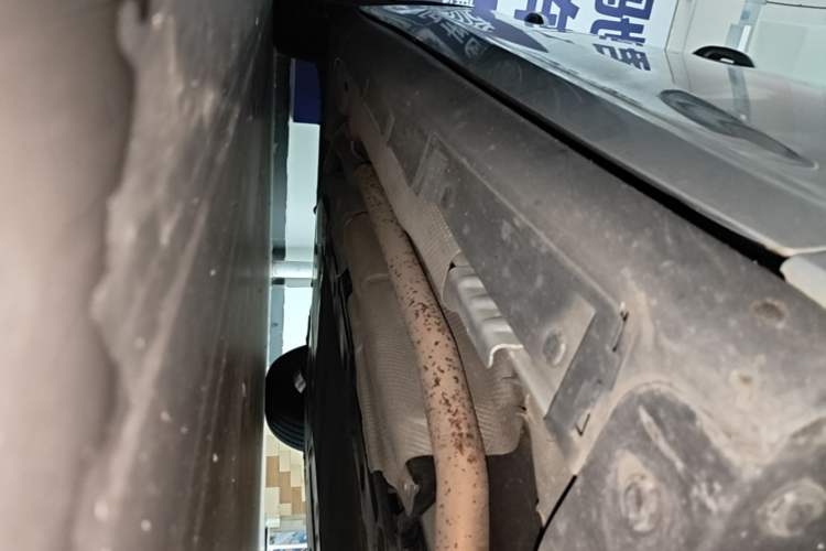 Used BYD Qin L 2024 DM-i 80KM Leading Model Right Side Sill
