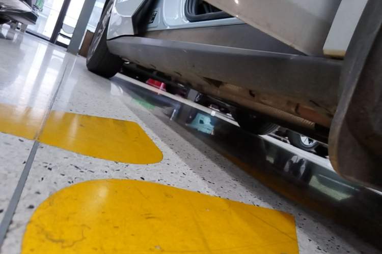 Used BYD Qin L 2024 DM-i 80KM Leading Model Right Side Sill