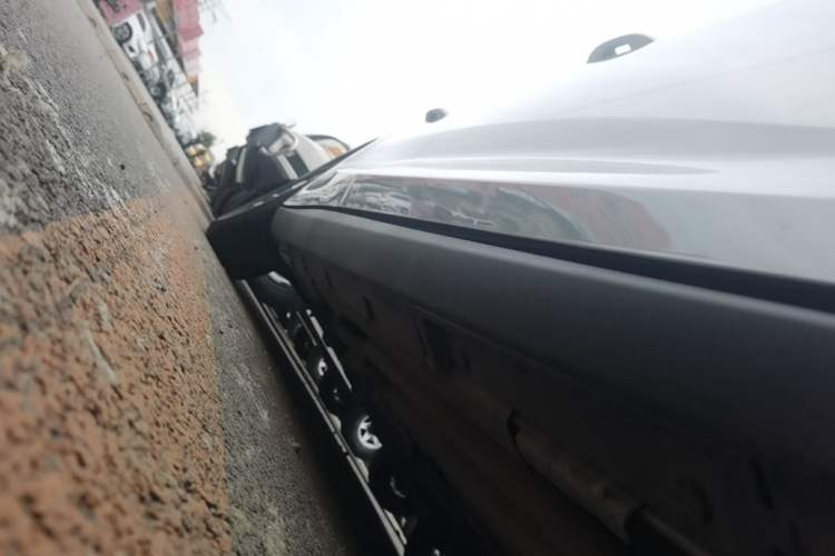 Used BYD Qin L 2024 DM-i 80KM Leading Model Right Side Sill
