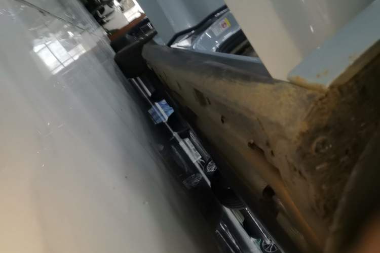 Used BYD Qin L 2024 DM-i 120KM Excellence Model Right Side Sill