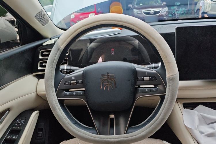 Used BYD Qin L 2024 DM-i 120KM Leading Model Steering Wheel