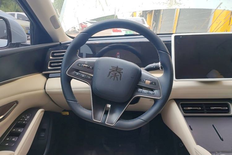 Used BYD Qin L 2024 DM-i 80KM Beyond Model Steering Wheel